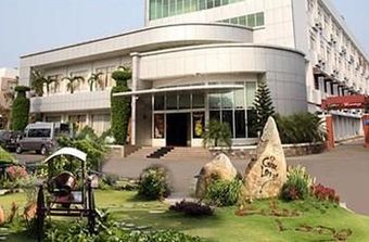 Cuu Long Hotel