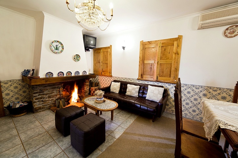 Hostal A. Montesinho Turismo