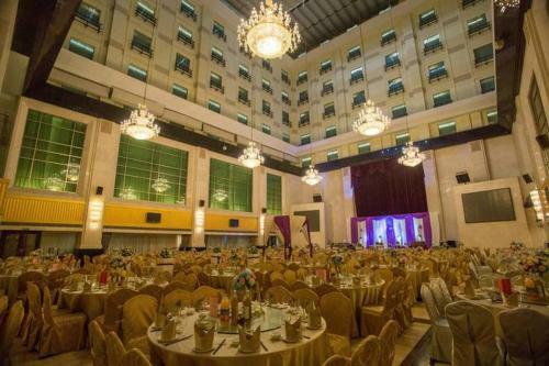 Vanguard Hotel