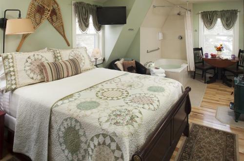 A G Thomson House Duluth Bed And Breakfast