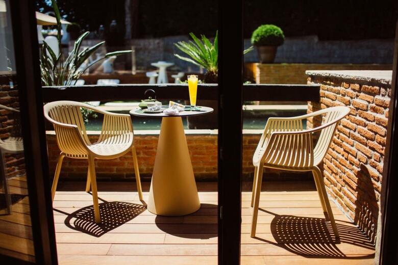 Hotel Cuevas