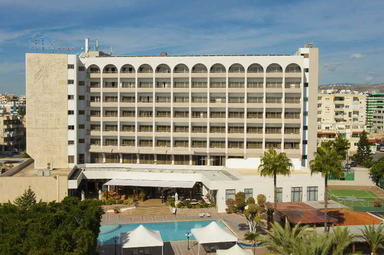 Ajax Hotel
