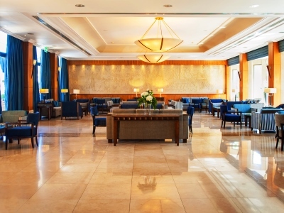 Ajax Hotel