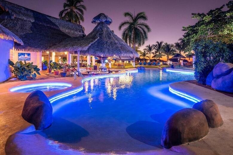 Hotel Bahia Del Sol