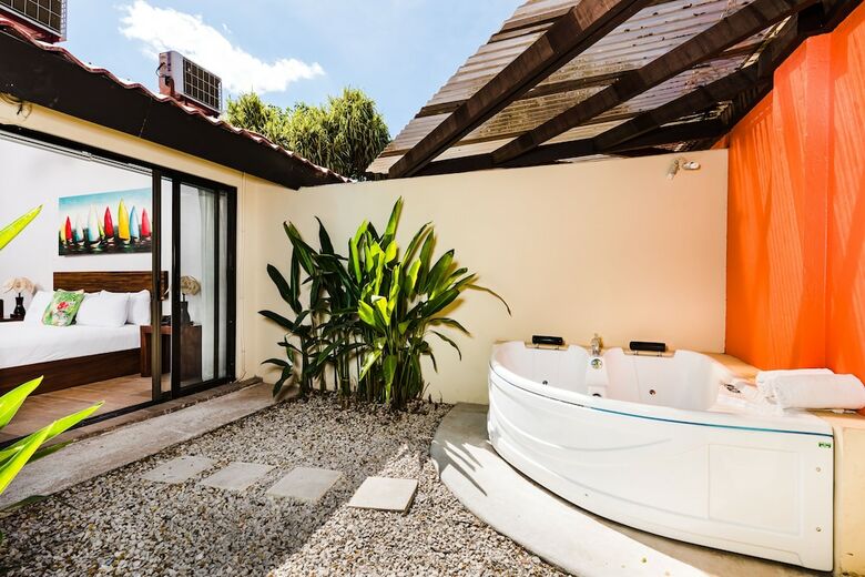 Hotel Bahia Del Sol