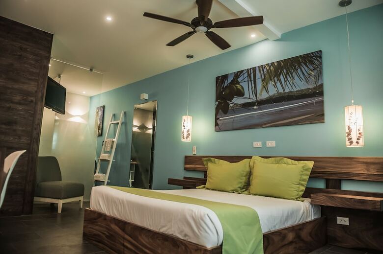 Hotel Bahia Del Sol