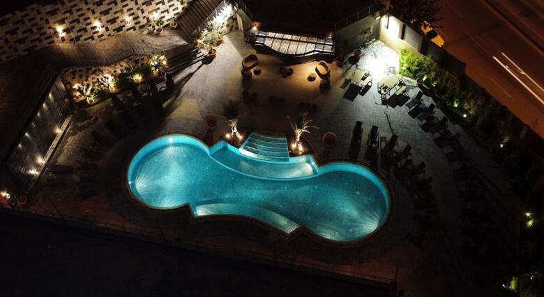 Landmark Hotel