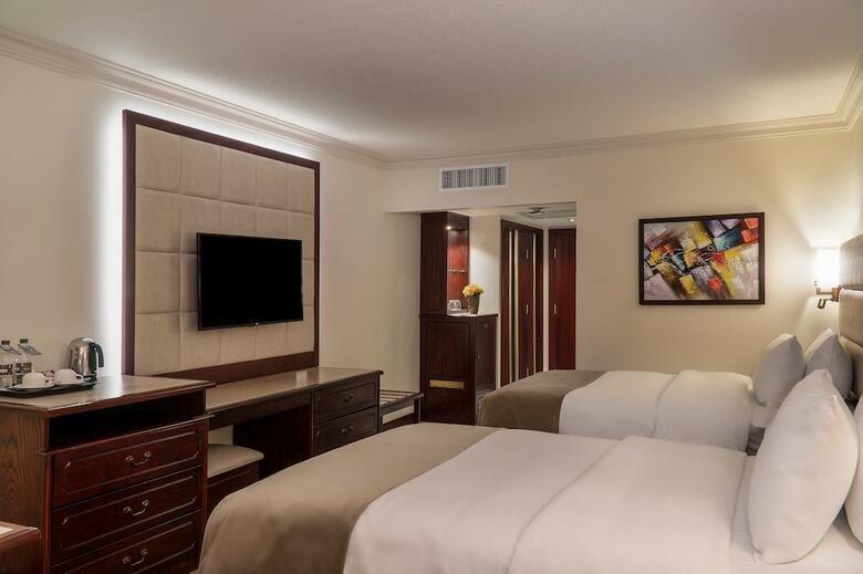 Landmark Hotel