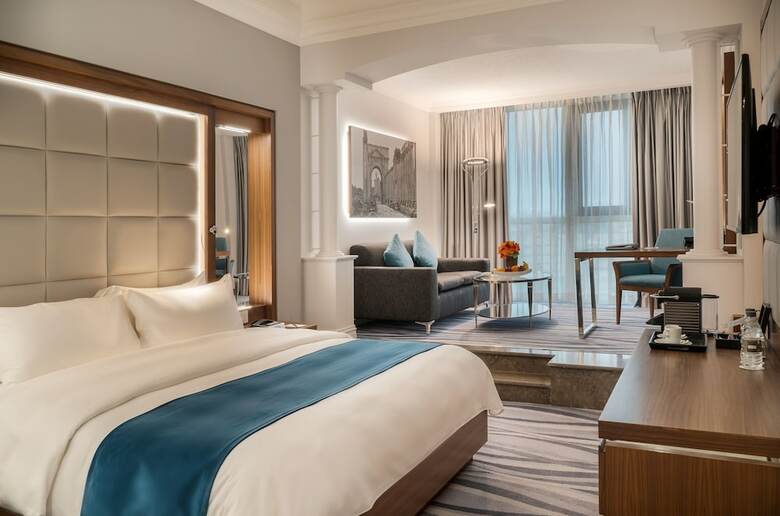 Landmark Hotel