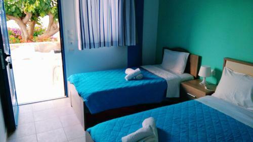Hostal Psathi Beach