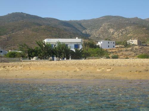 Hostal Psathi Beach
