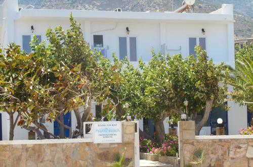 Hostal Psathi Beach