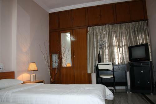 Apartamentos Falcons Nest Banjara Hills