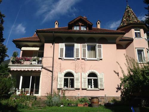 Hostal Villa Anita Rooms
