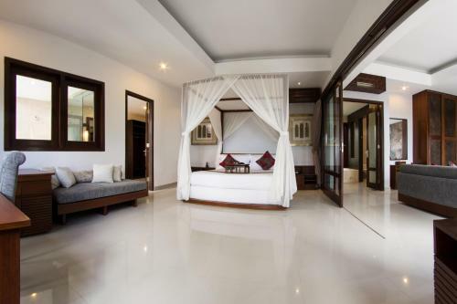 Villa Seratus