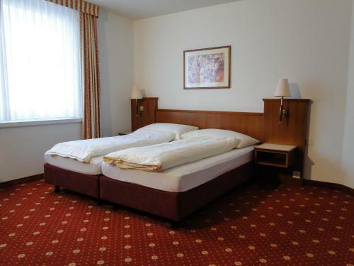 Apart Holidays