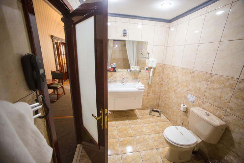 Bucharest Comfort Suites Hotel