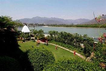 Ganga Kinare - A Riverside Boutique Hotel