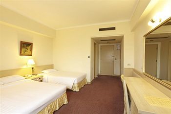 Emperor Hotel
