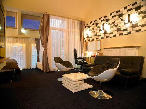 Aura Hotel