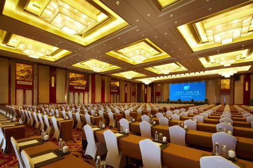 New Century Grand Hotel Huaian