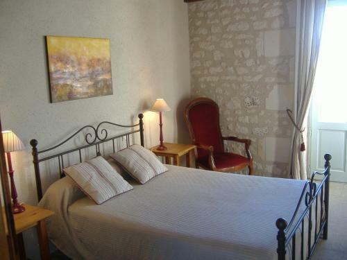 Hostal Auberge De Crissay - Aux Coups De Coeur