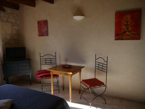 Hostal Auberge De Crissay - Aux Coups De Coeur