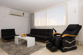 Hotel Ramon Suites
