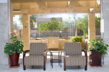 Hotel Ramon Suites