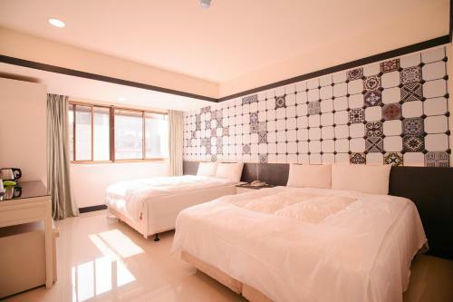 Honeydew Hotel