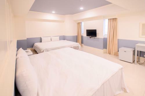 Honeydew Hotel