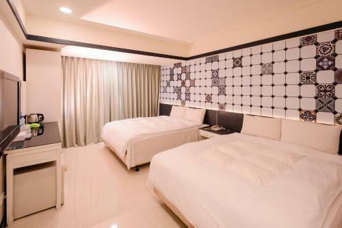 Honeydew Hotel
