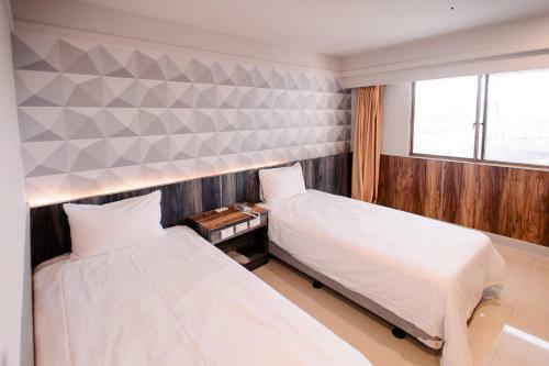 Honeydew Hotel