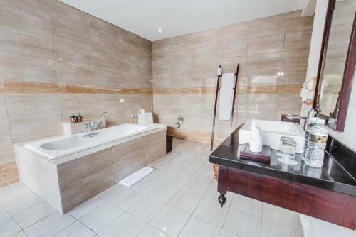 Transera Grand Kancana Villas Resort Bali