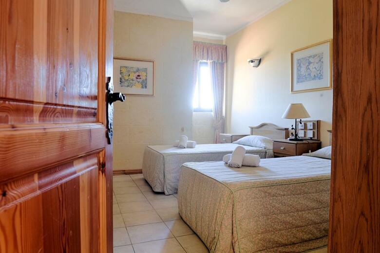 Hotel Cornucopia