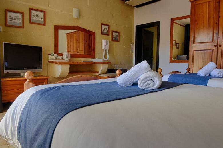 Hotel Cornucopia