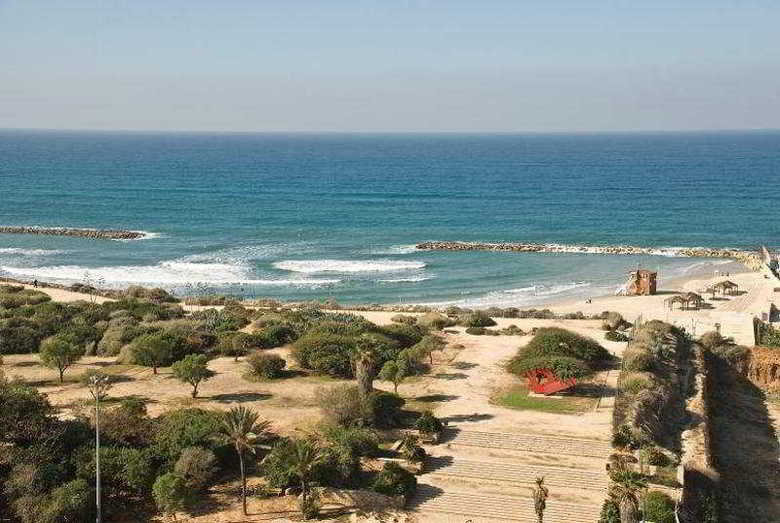 Grand Beach Hotel