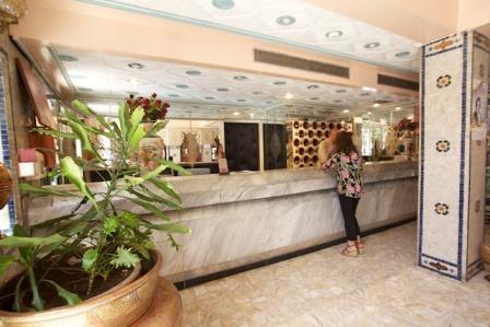 Tachfine Hotel
