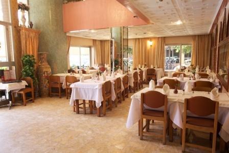 Tachfine Hotel