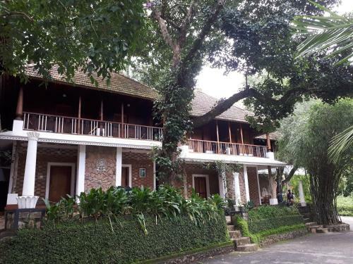 Hotel Ambadi