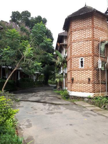 Hotel Ambadi