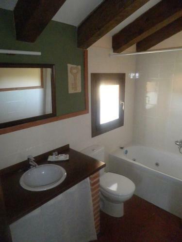 Agroturismo La Casona De Requijada