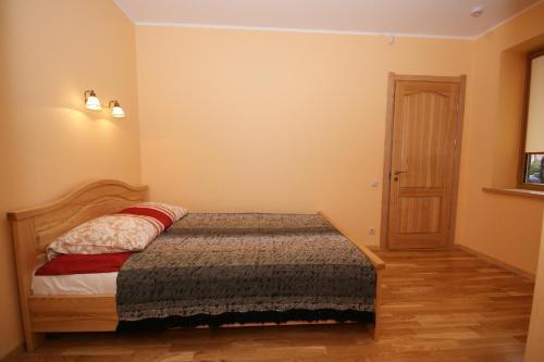 Hostal Roberto Vila