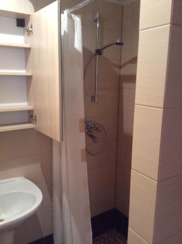 Hostal Roberto Vila