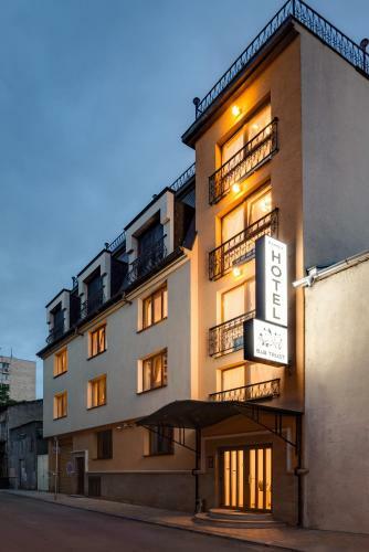 Hotel Odyssey