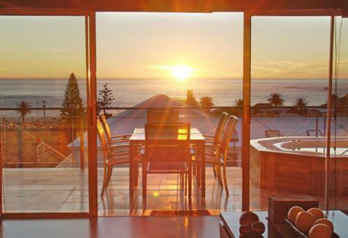 Beachside Villa & Penthouse