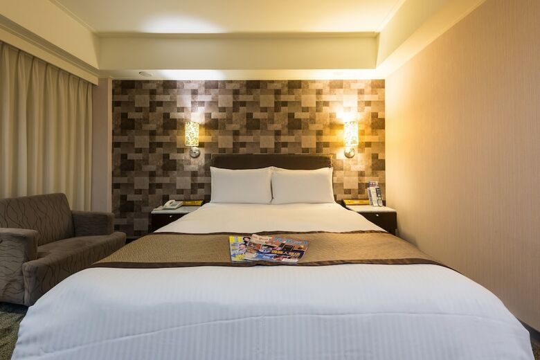 Forward Suites Hotel