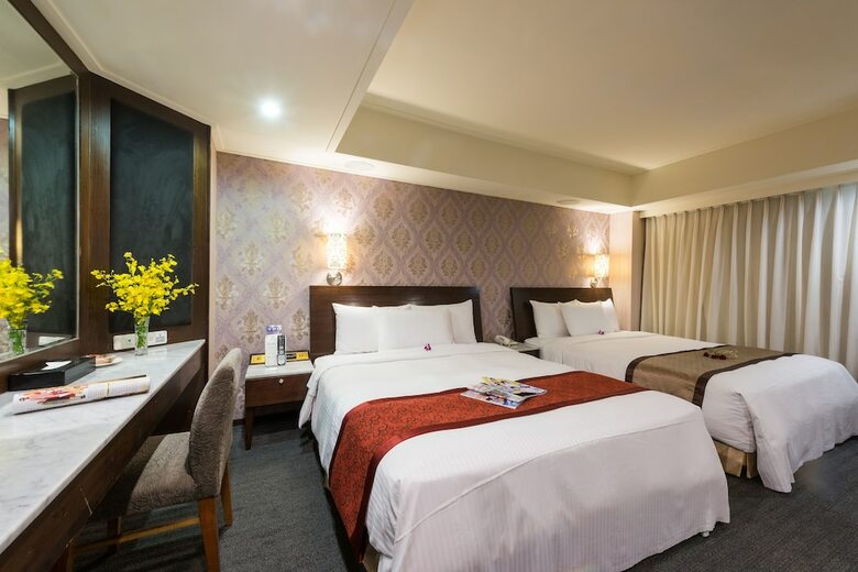 Forward Suites Hotel