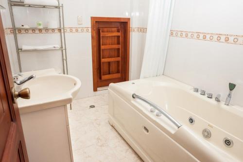 Hotel Coronel