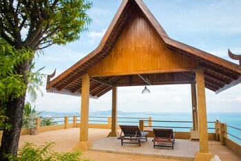 Villa Laem Sila Resort